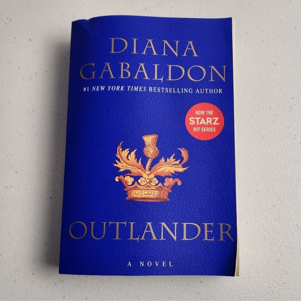 Outlander 1 by Diana Gabaldon Paperback Historical Romance Time Travel Novel